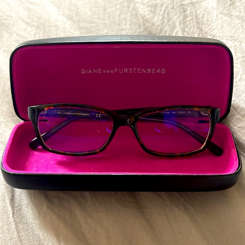 EUC DVF Eyeglasses w/ Case